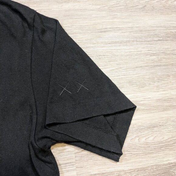 Kaws x Uniqlo x Sesame Street Men's Small Count Von Count Black Graphic T-Shirt - Picture 4 of 8